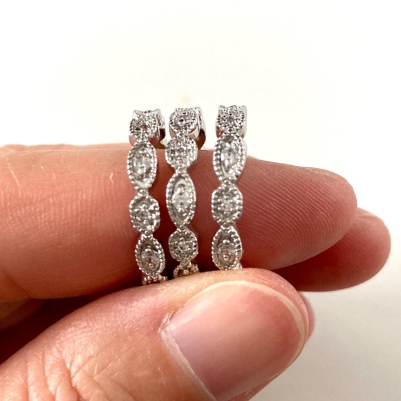 Stella & Dot Stackable Rings Deco - Silver - Size 6 - Picture 3 of 7